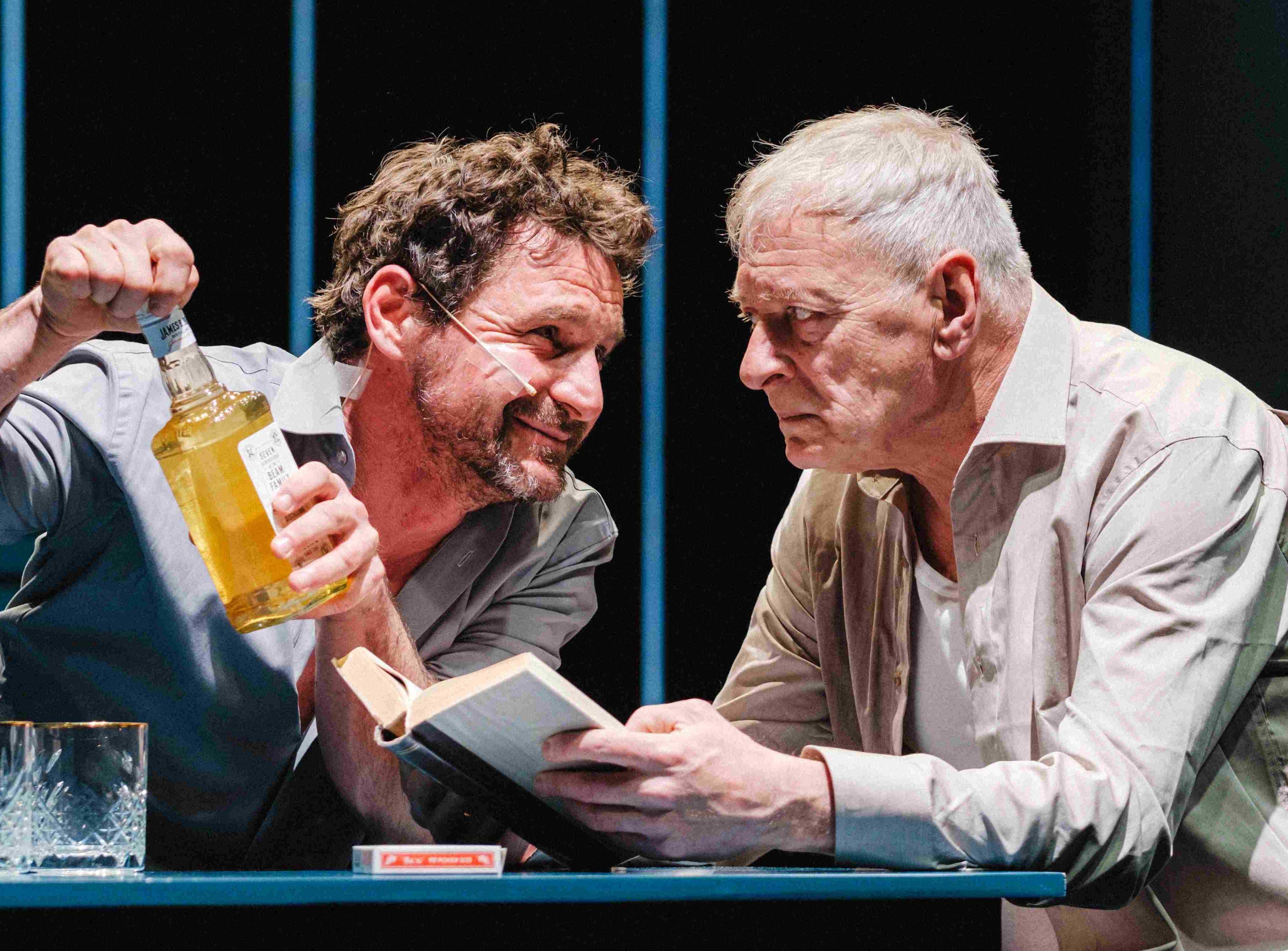 LUNGUL DRUM AL ZILEI CĂTRE NOAPTE